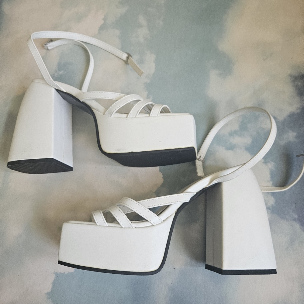 White Platform Strappy Sandals Naked Wolfe Look A Like - Picture 11 of 16